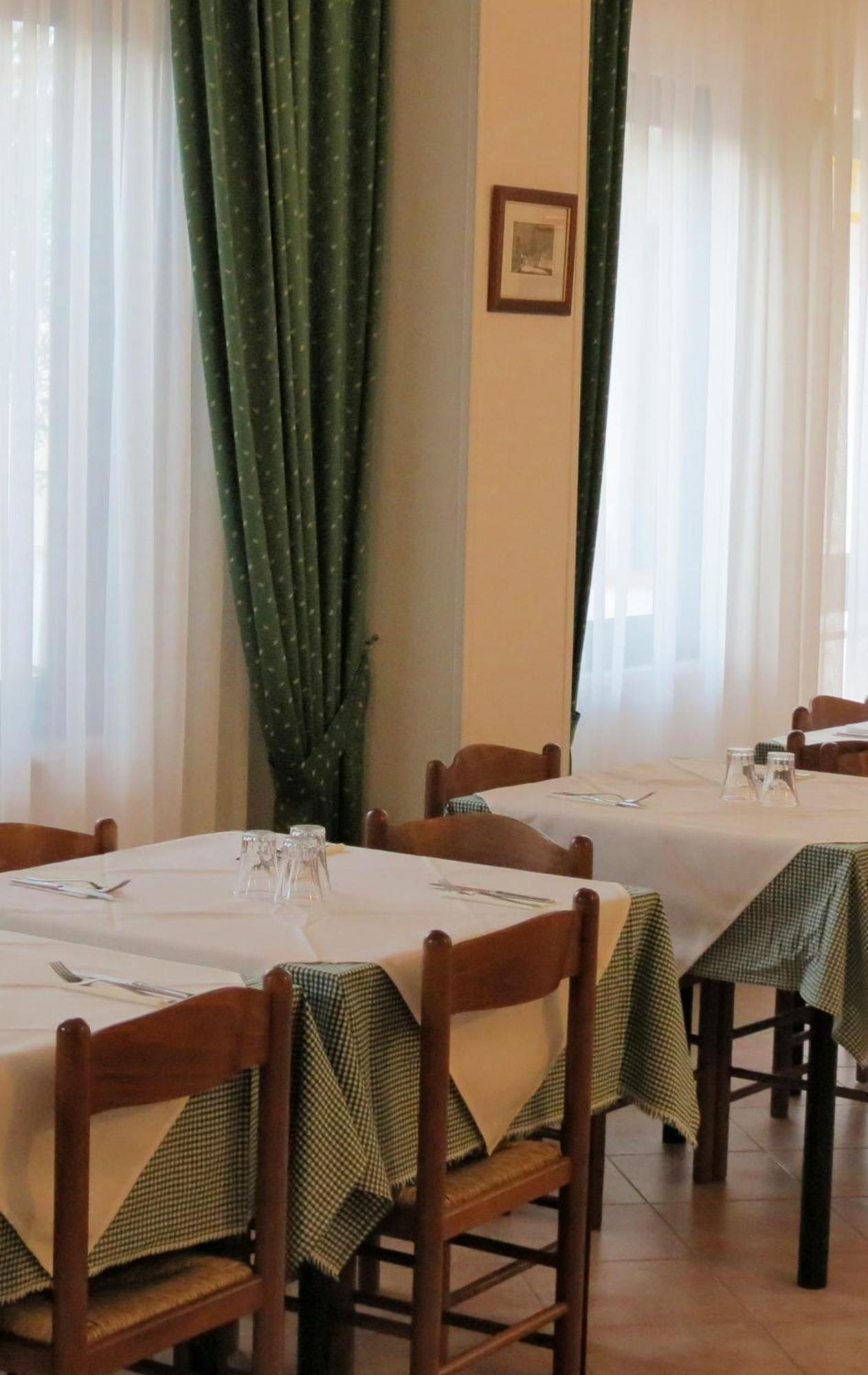 Hotel Residence Villa Ascoli فيستَ المظهر الخارجي الصورة