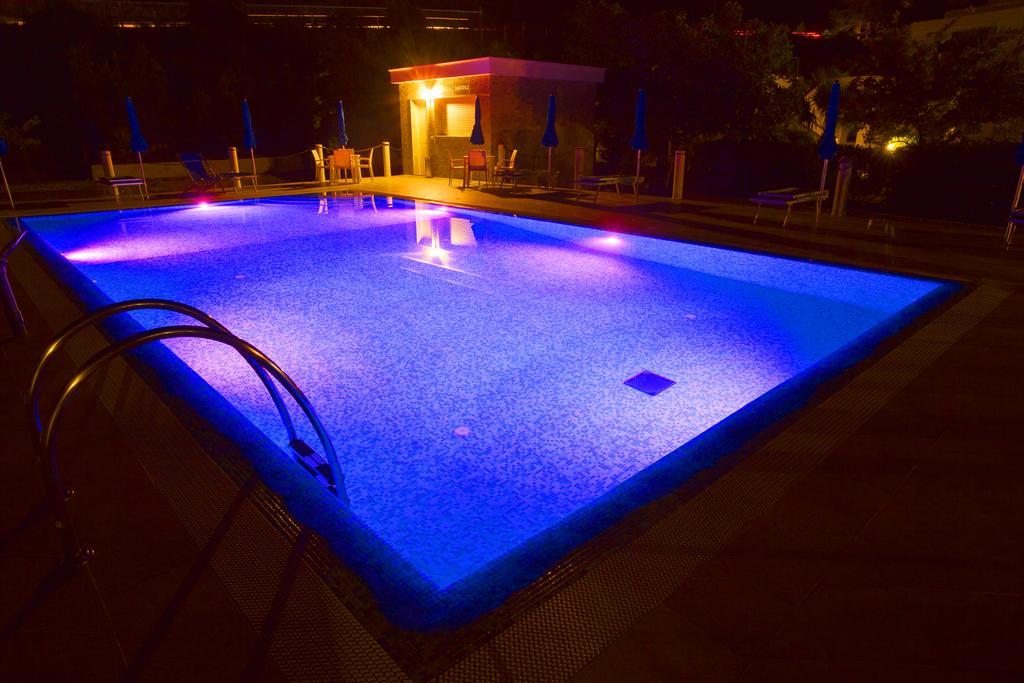 Hotel Residence Villa Ascoli فيستَ المظهر الخارجي الصورة