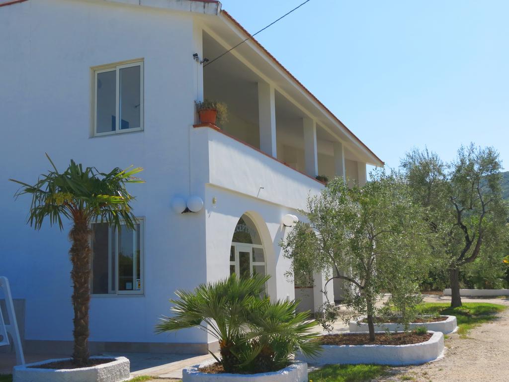 Hotel Residence Villa Ascoli فيستَ المظهر الخارجي الصورة